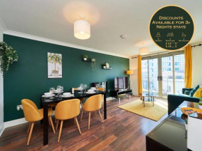 Emerald Suite - Balcony - Two Story Duplex Apartment - Contractors - Family - City Centre - Broadway Plaza - Five Ways - Sleeps 6 -